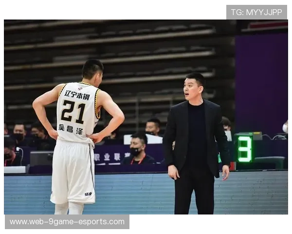 杨鸣:质疑声不断 球员们都很拼,杨鸣精彩集锦 杨鸣:质疑声不断 球员们都很拼,杨鸣精彩集锦